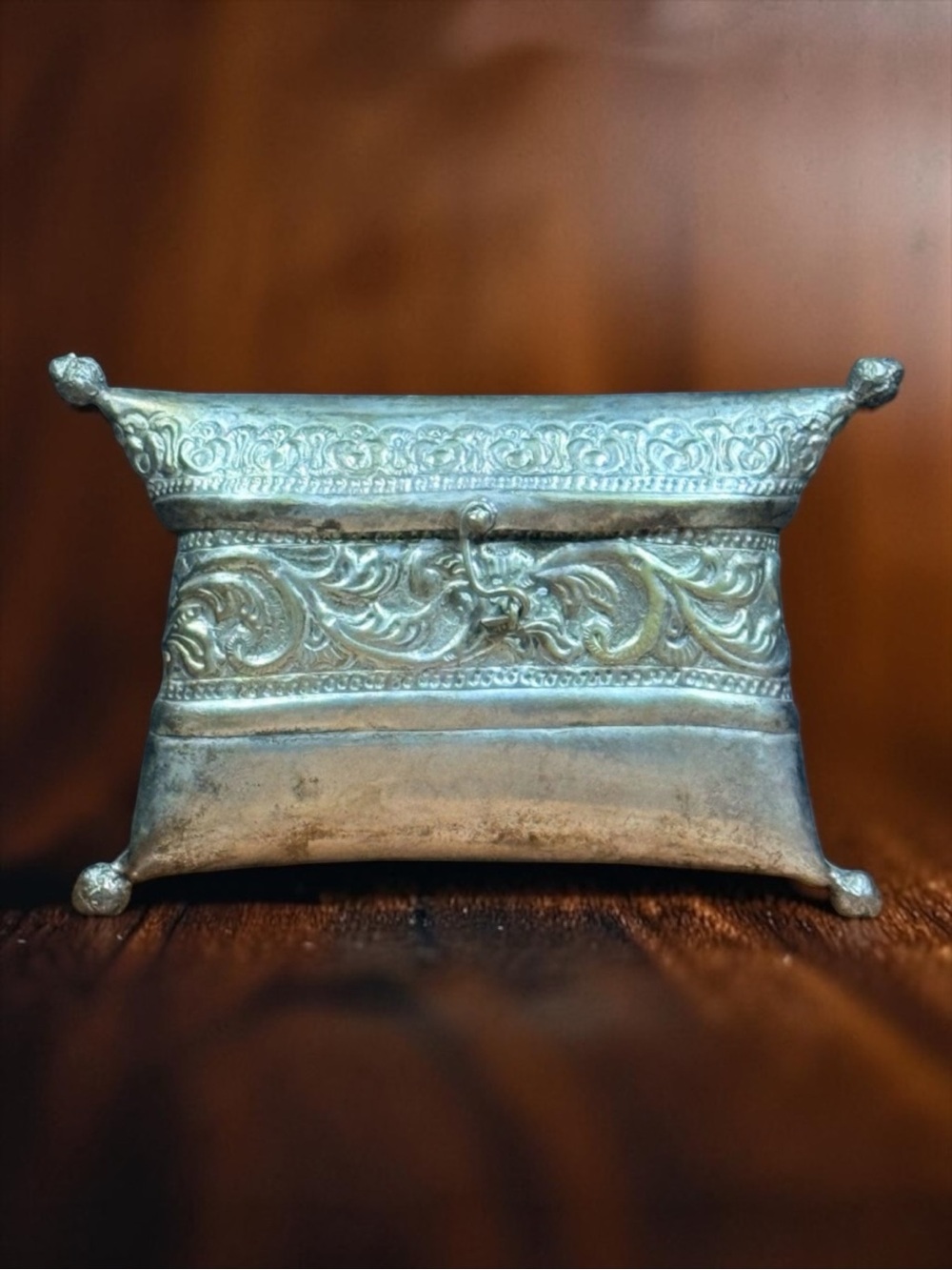 ARTISTIC Brass Pillow Clutch
